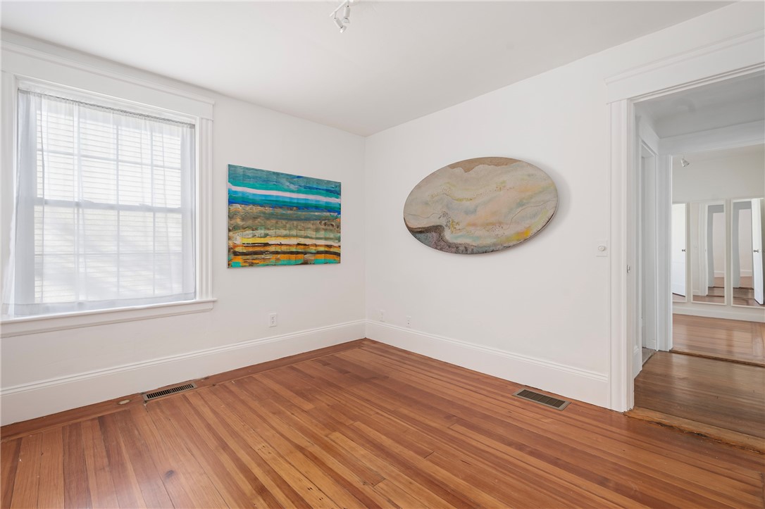 33 Evergreen Street