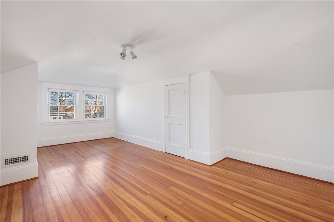 33 Evergreen Street