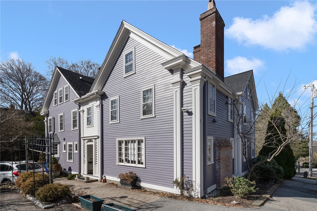 7 Cushing Street