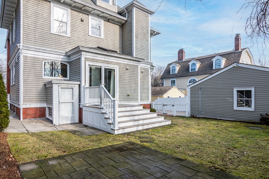 15 Humboldt Avenue