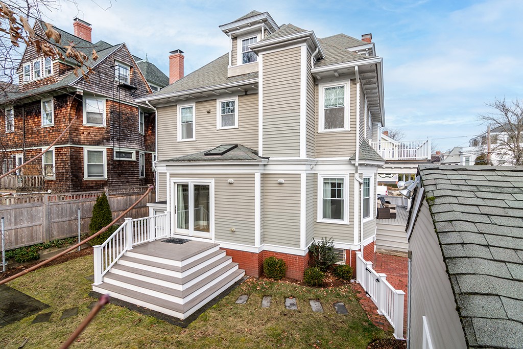 15 Humboldt Avenue
