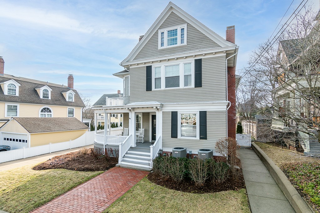 15 Humboldt Avenue