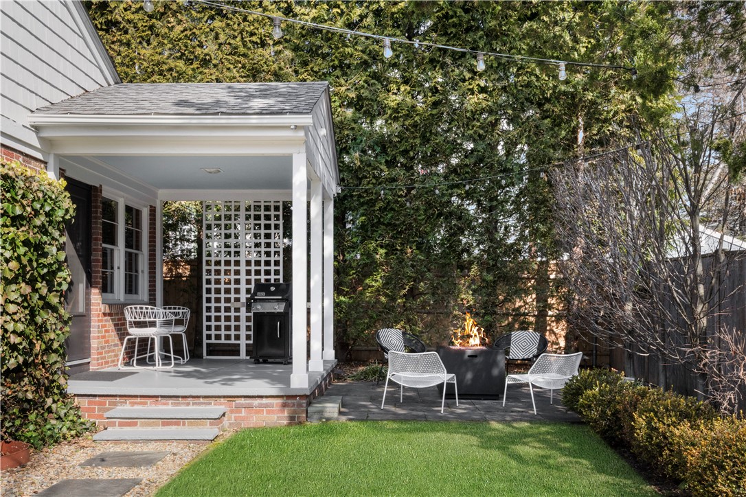 203 Cole Avenue