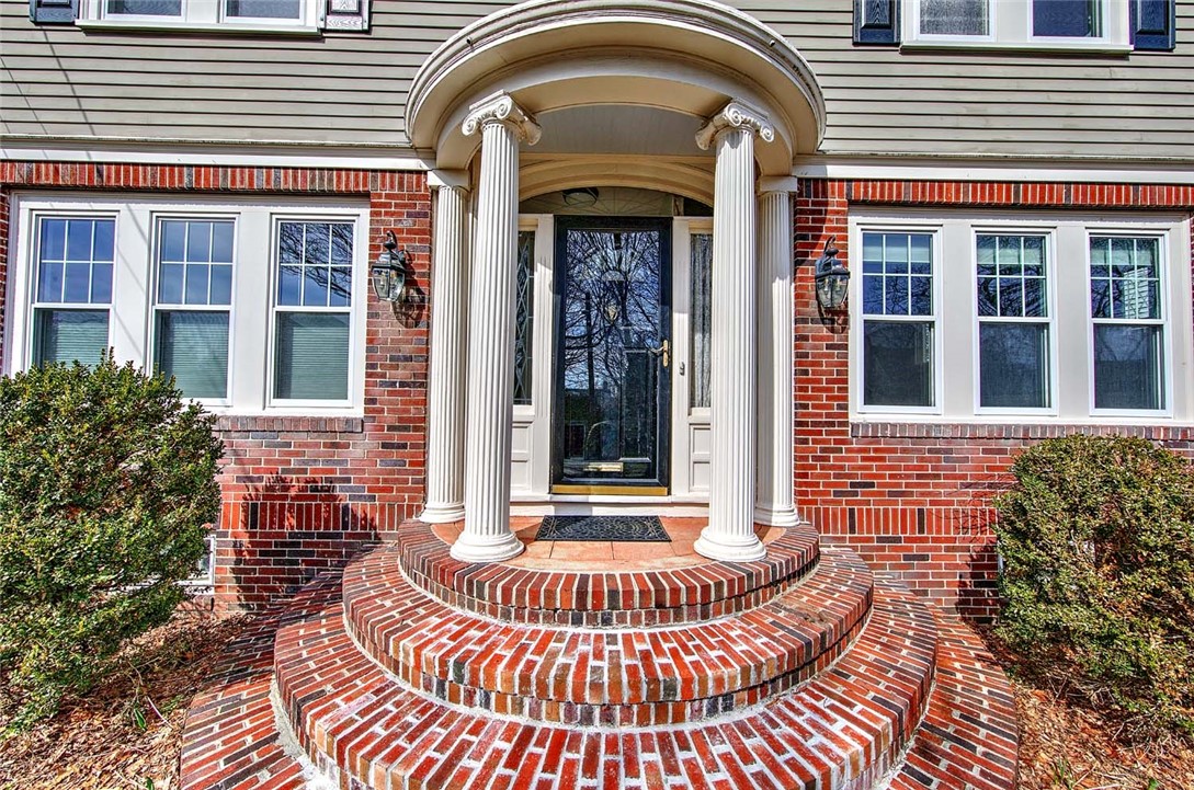 12 Holly Street