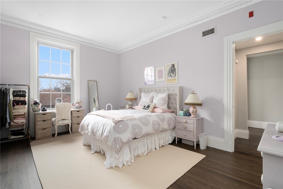 281 Benefit Street B