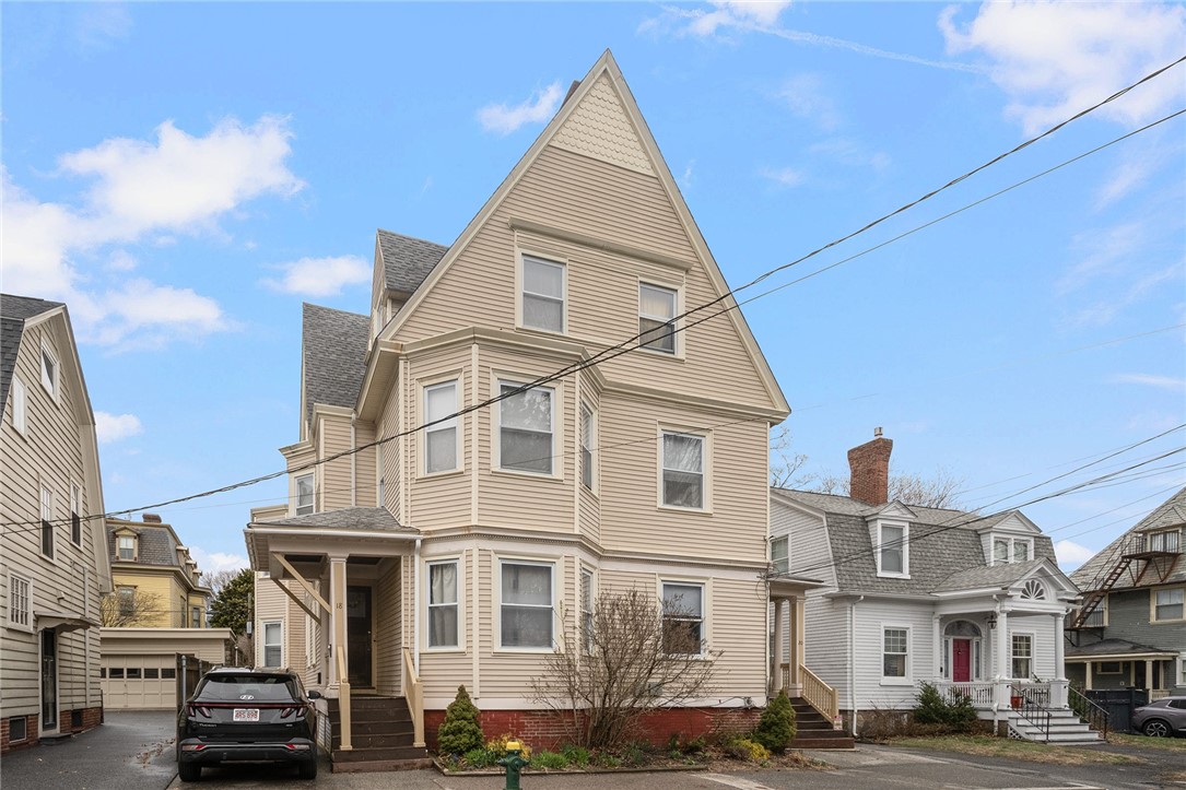 18 Adelphi Avenue