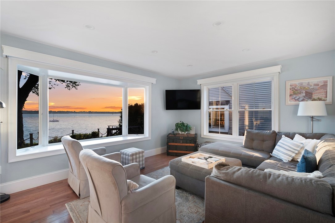 53 White Avenue