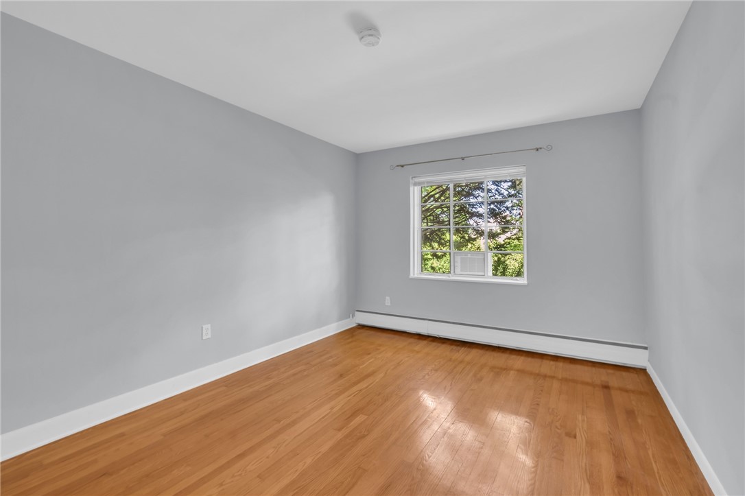 160 Waterman Street 5