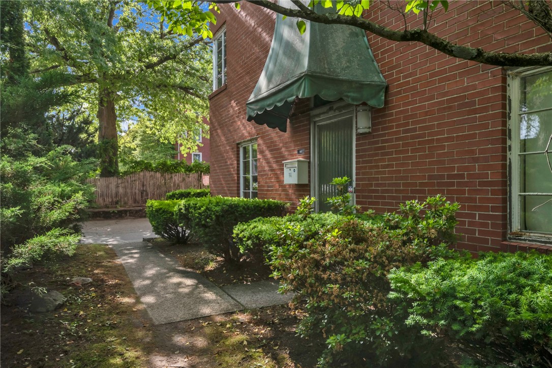 160 Waterman Street 5