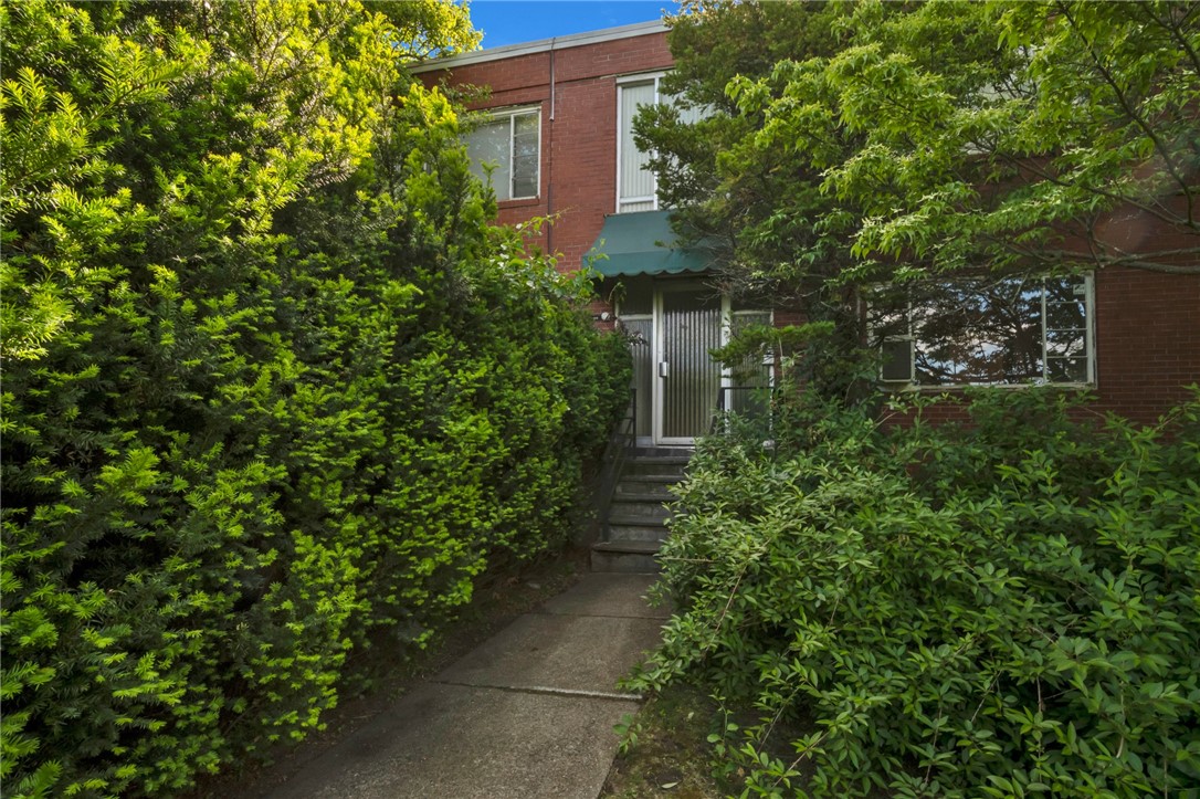 160 Waterman Street 5