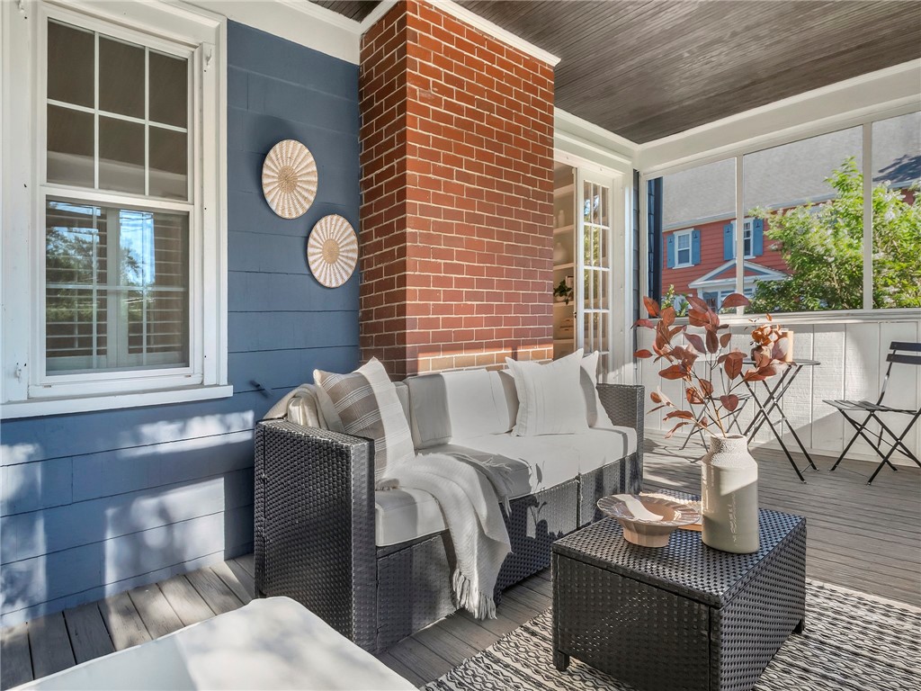 377 Cole Avenue