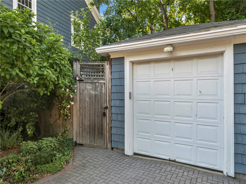 377 Cole Avenue