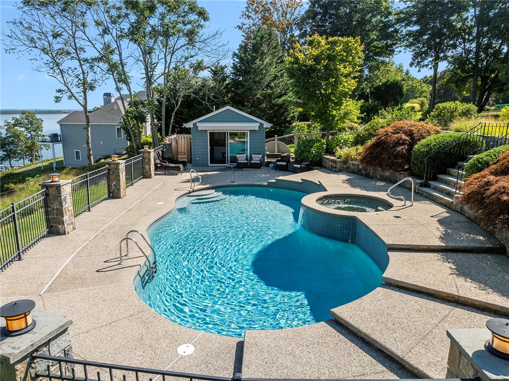 140 Aldrich Avenue