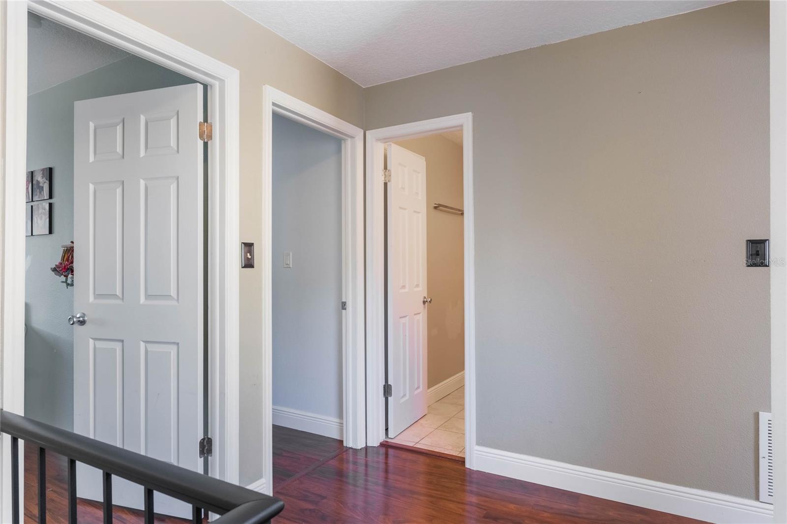 643 WOODRIDGE DR