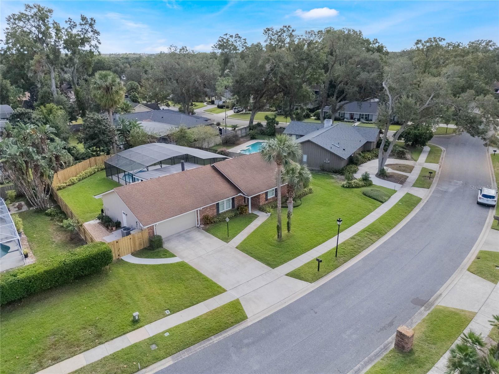 987 STONEWOOD LN