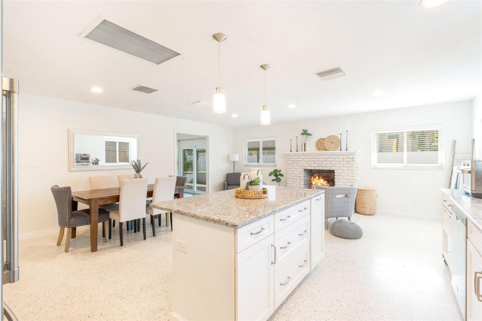 624 DUNRAVEN DR