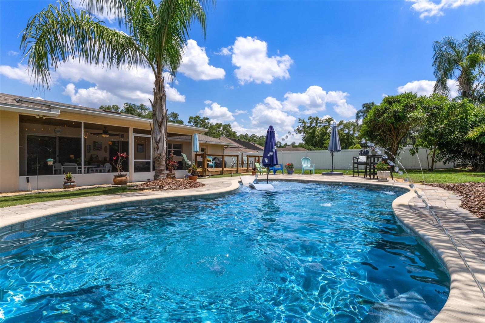 986 STONEWOOD LN