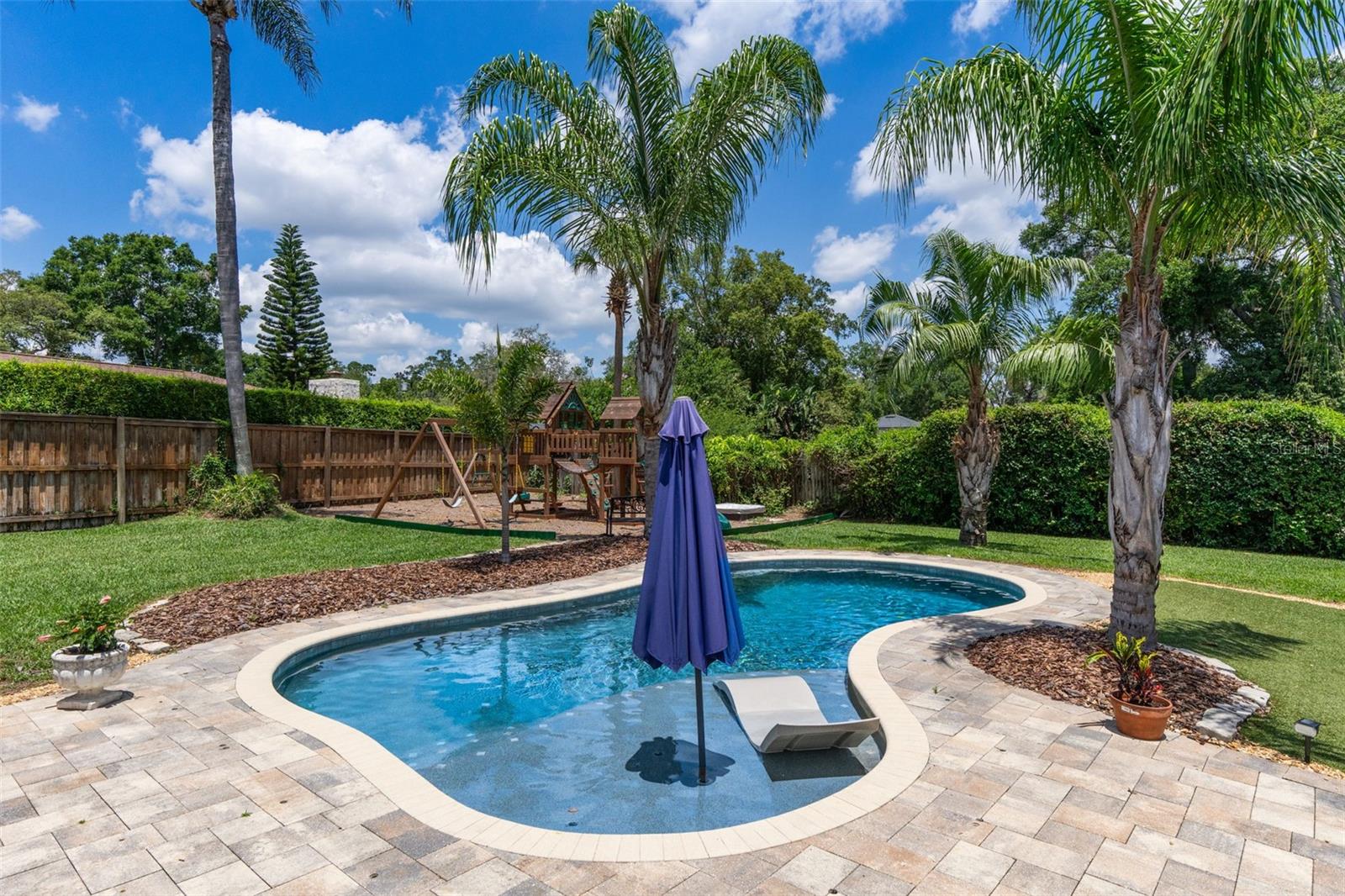 986 STONEWOOD LN