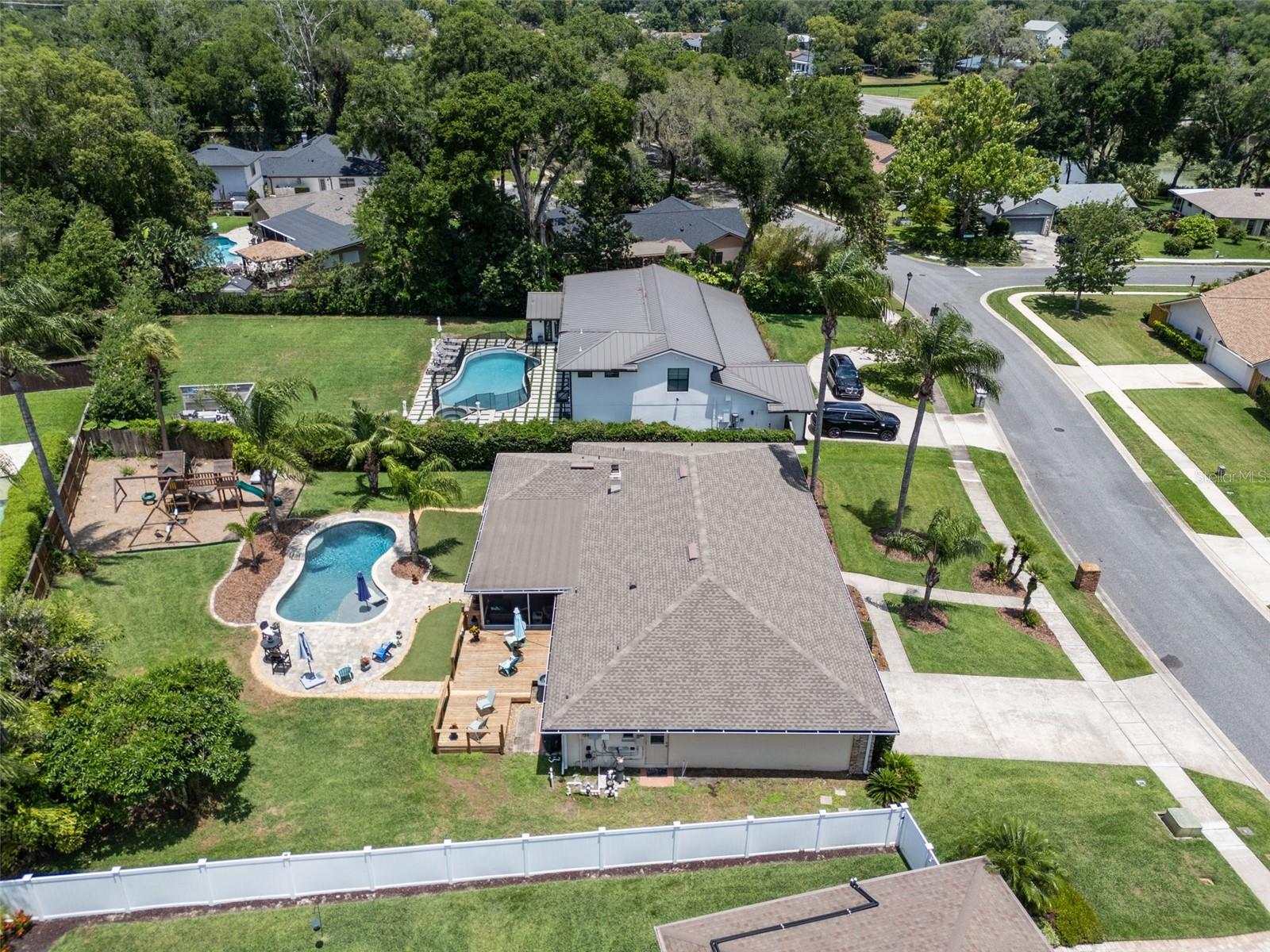 986 STONEWOOD LN