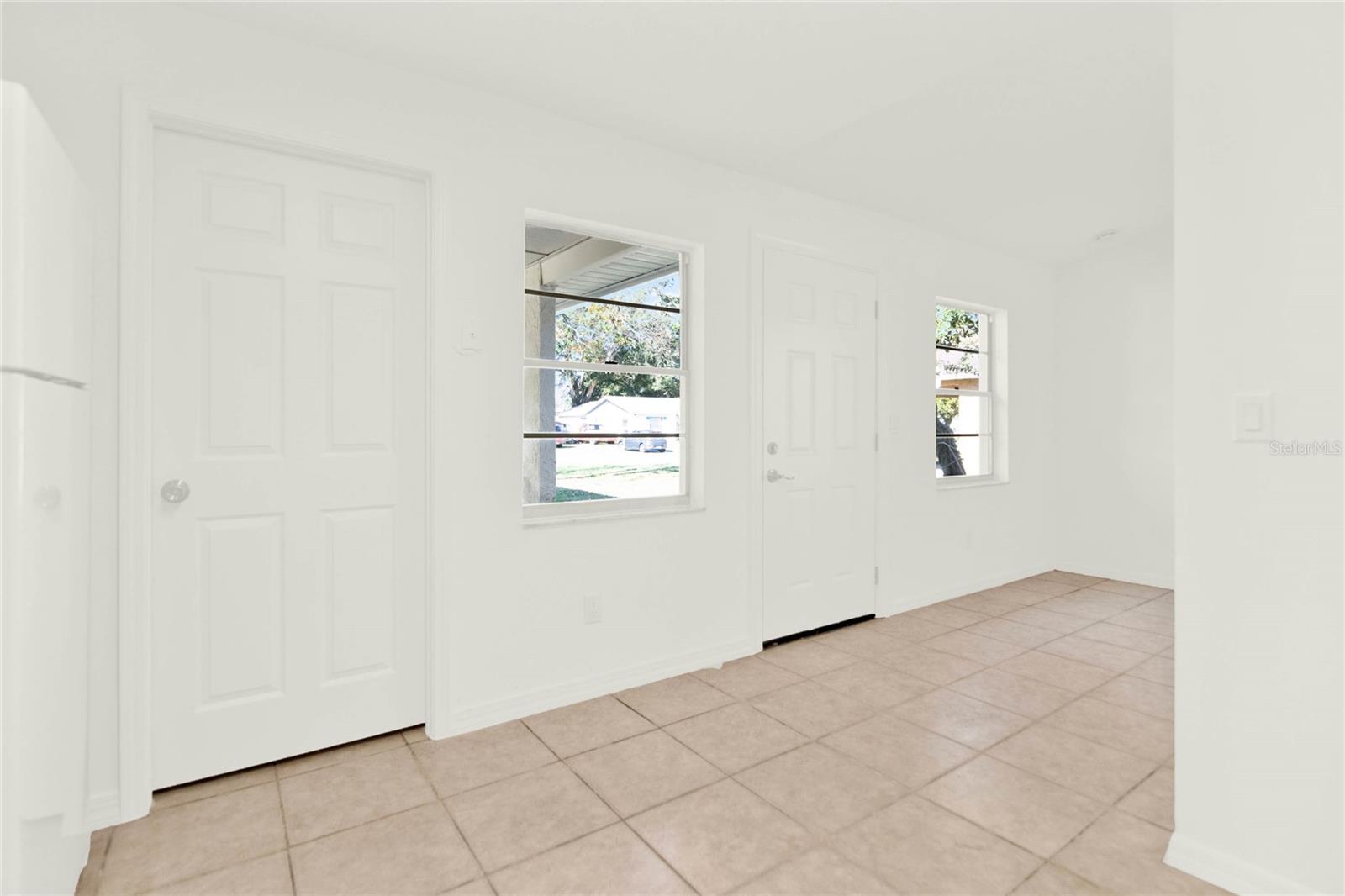 2417 CEDAR AVE