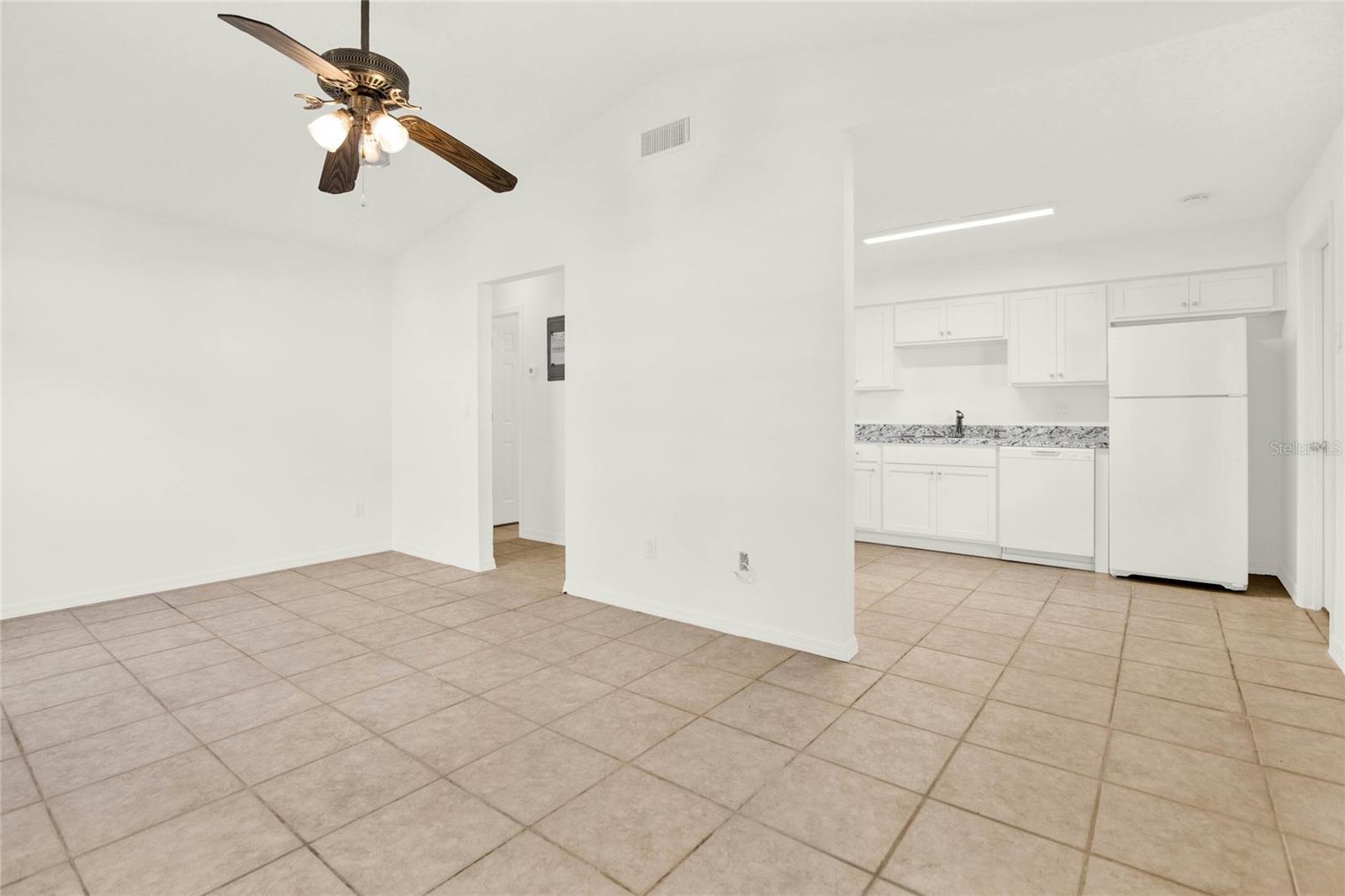 2417 CEDAR AVE