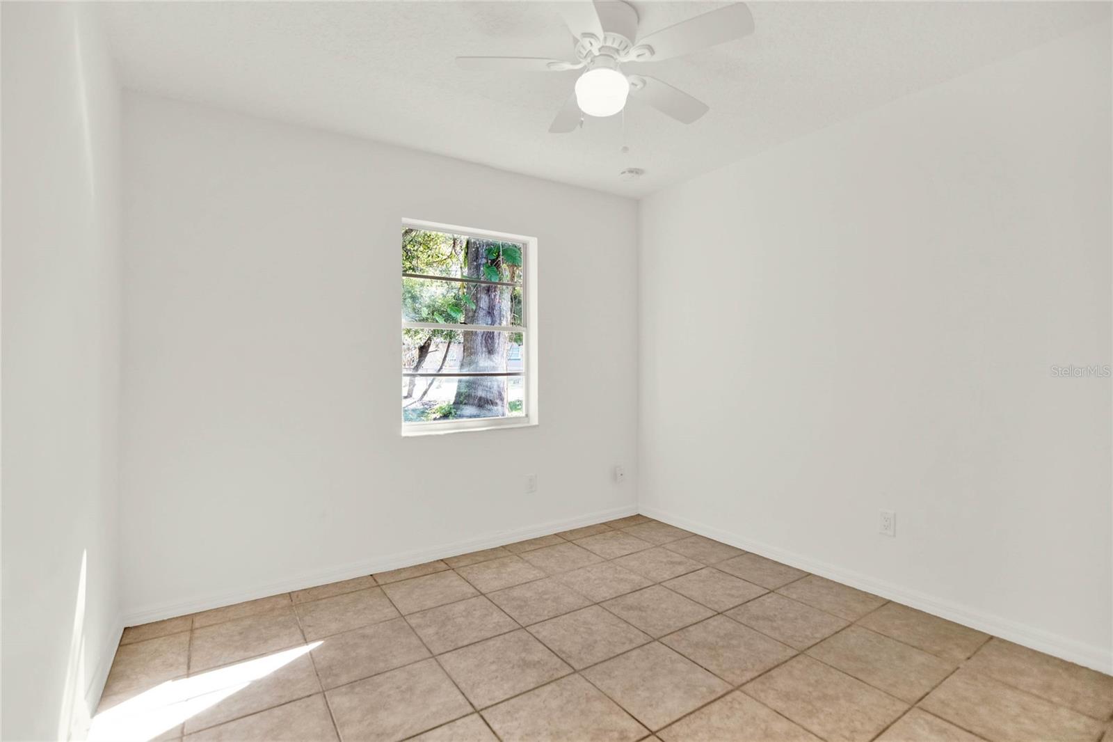 2417 CEDAR AVE