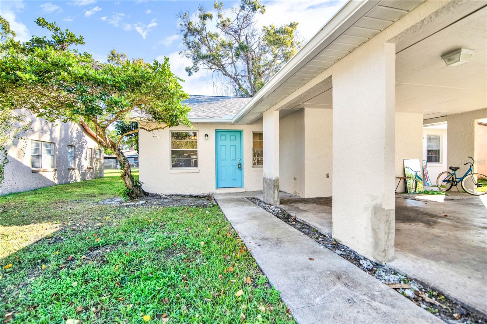 2417 CEDAR AVE