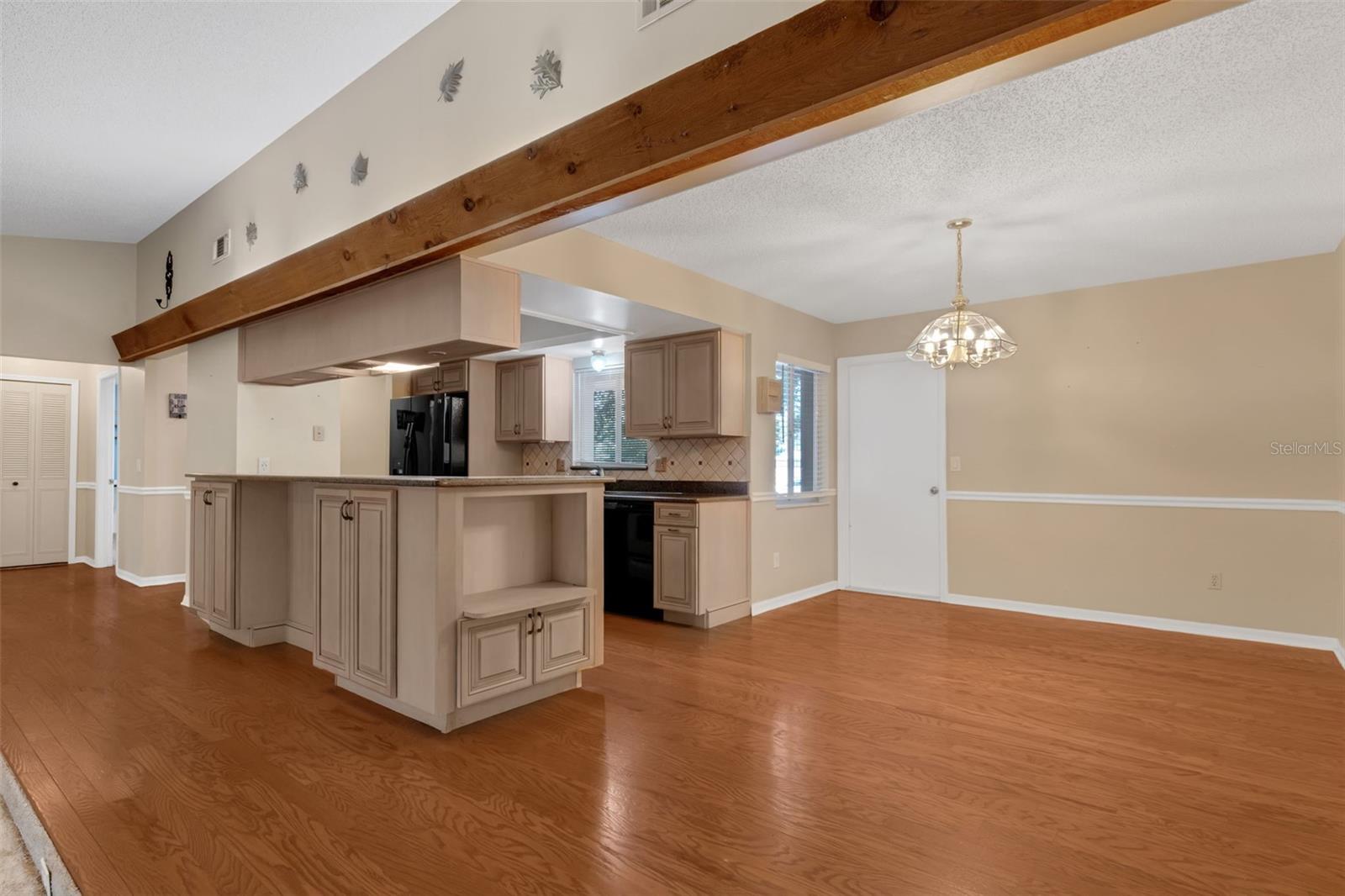 817 BIG BUCK CIR
