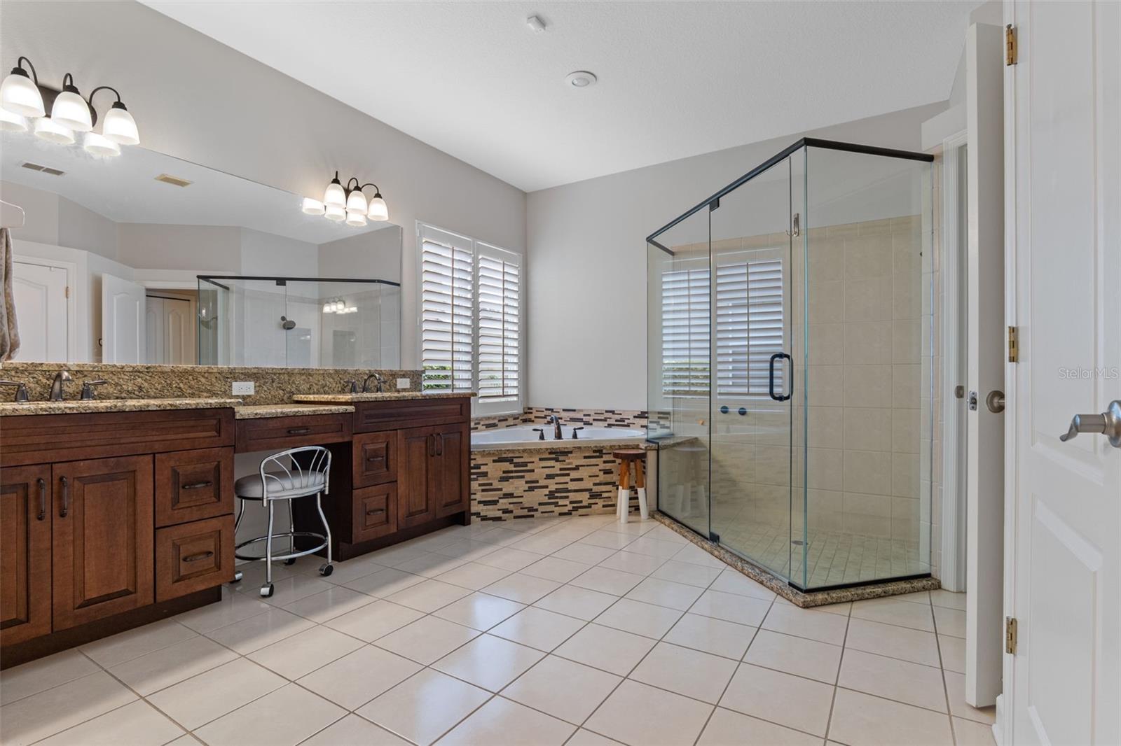 3815 BRANTLEY PLACE CIR