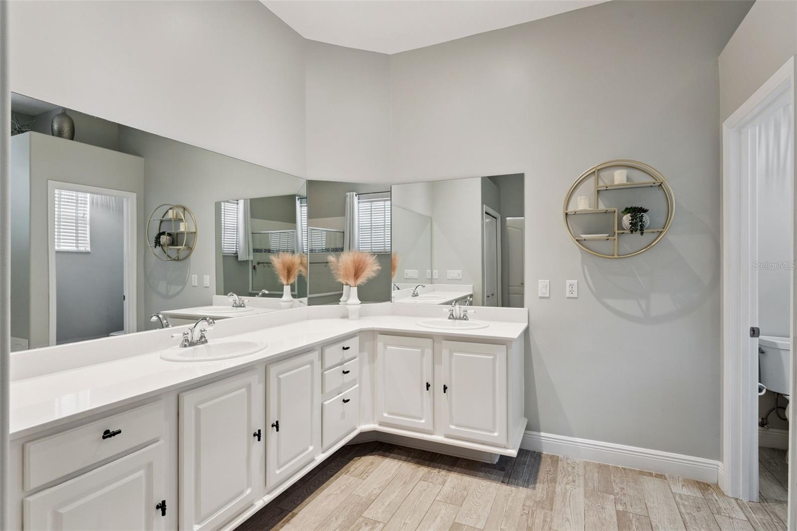 2922 WILLOW BAY TER