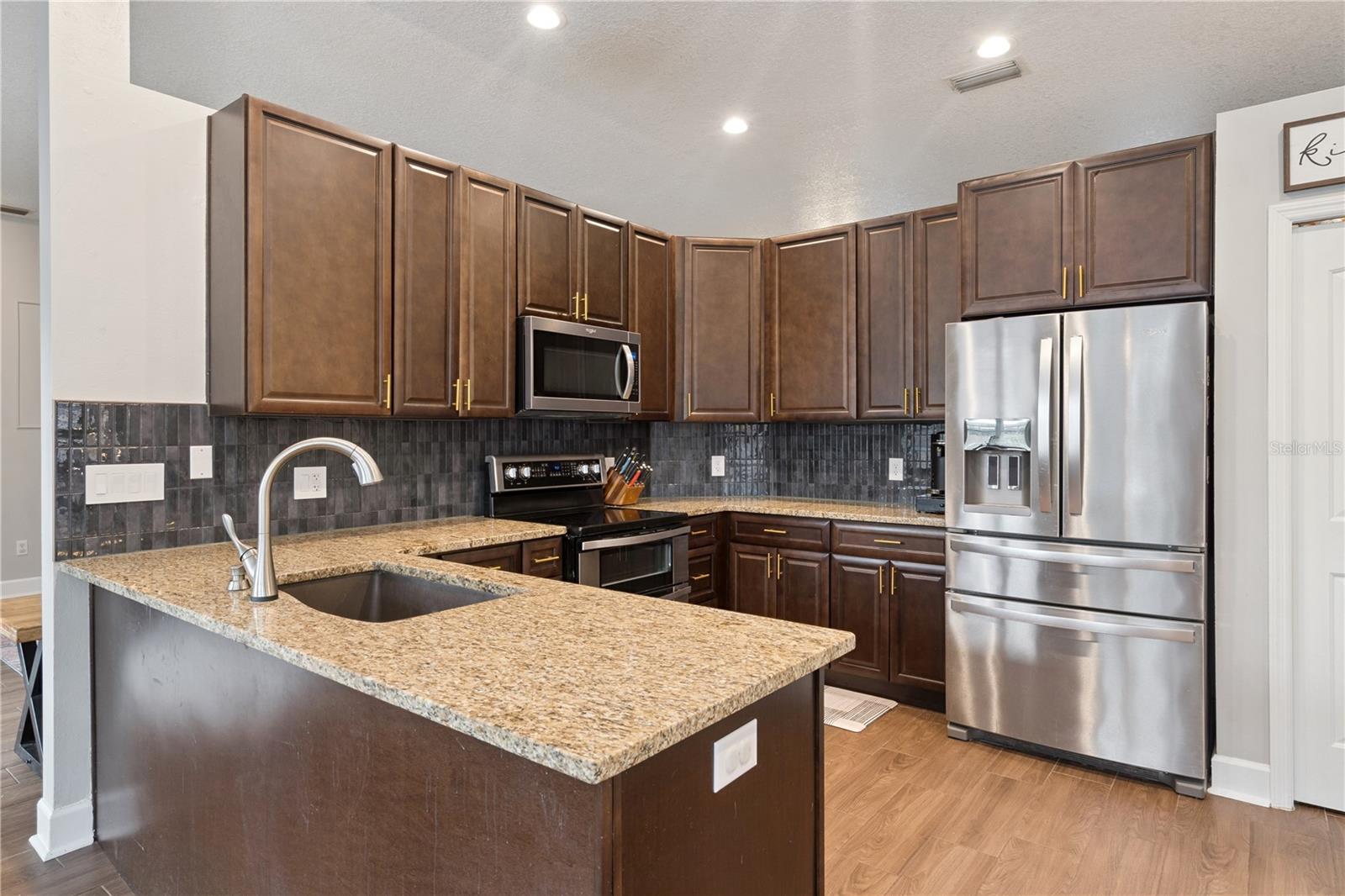 987 AUTUMN GLEN LN