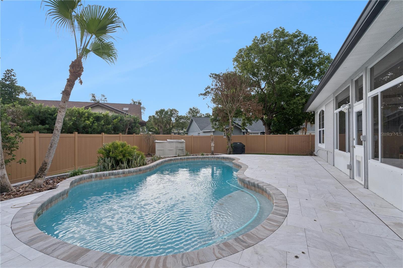 987 AUTUMN GLEN LN