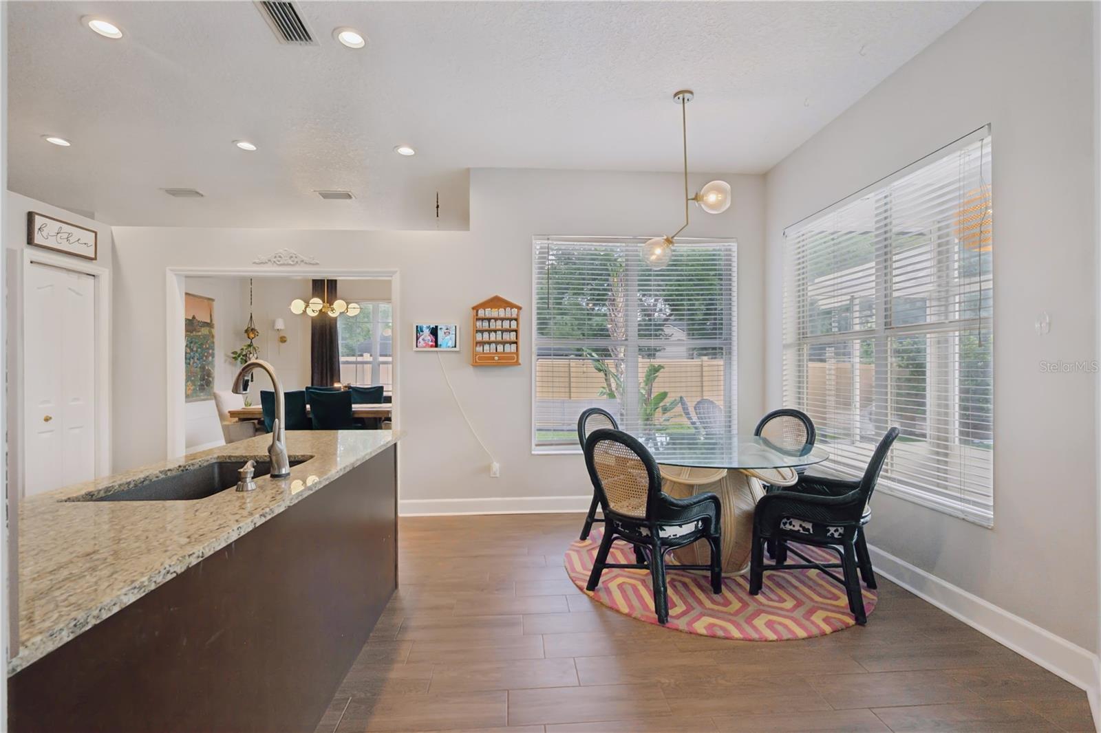 987 AUTUMN GLEN LN