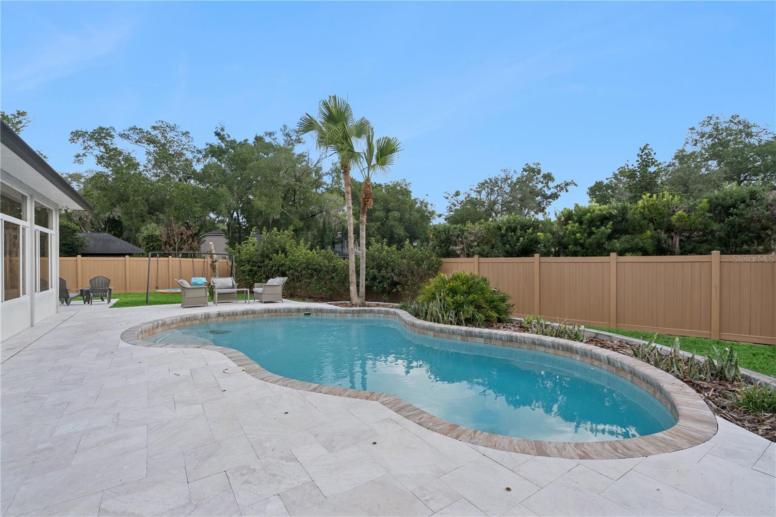 987 AUTUMN GLEN LN