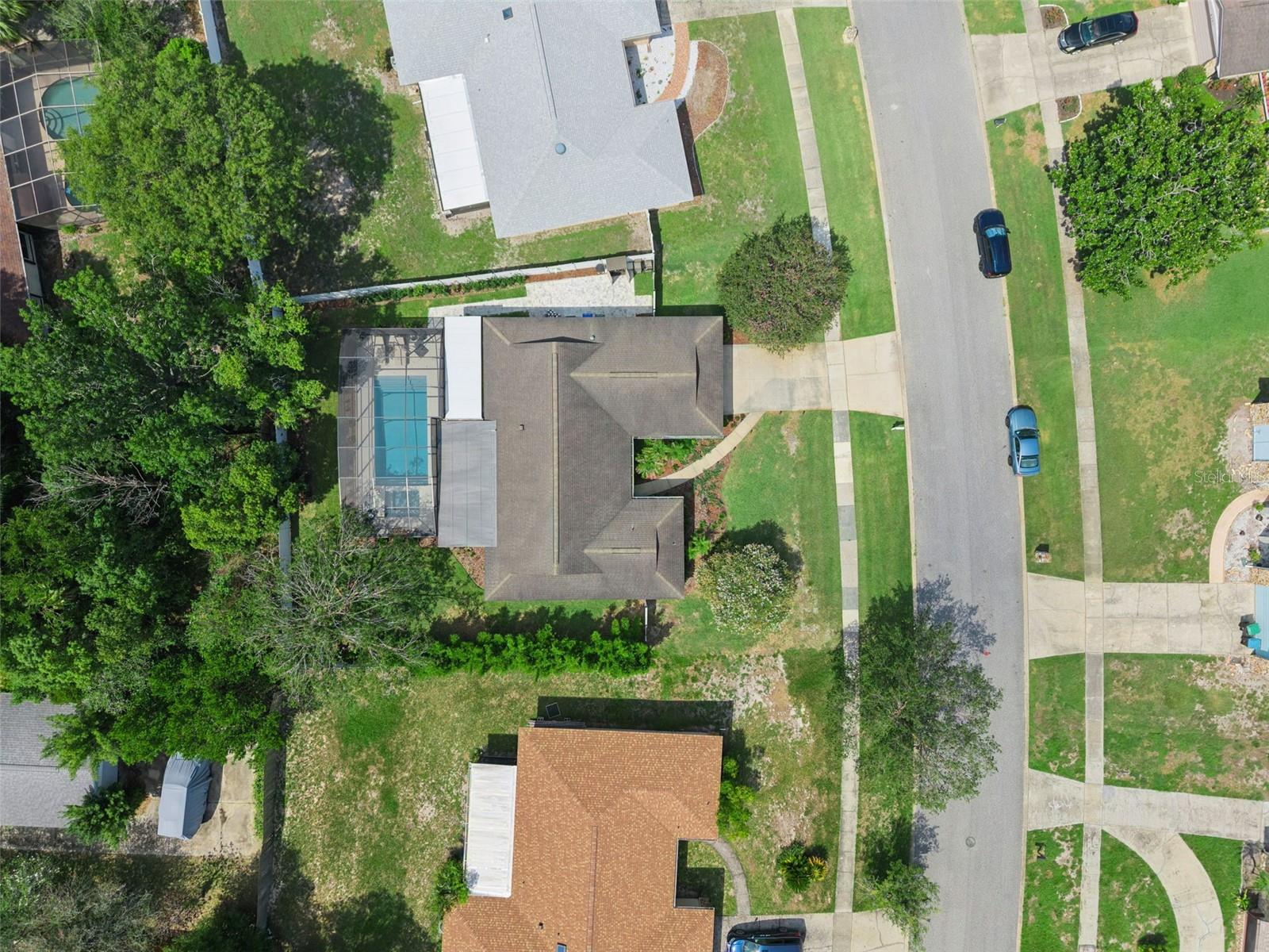 8156 CARAWAY DR
