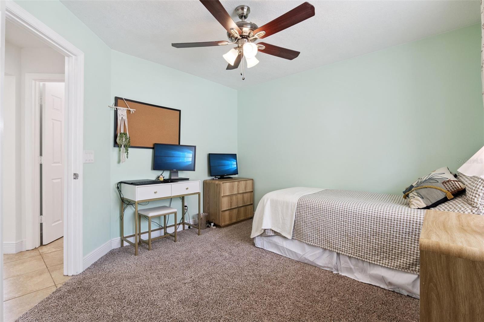 1017 TURTLE CREEK DR