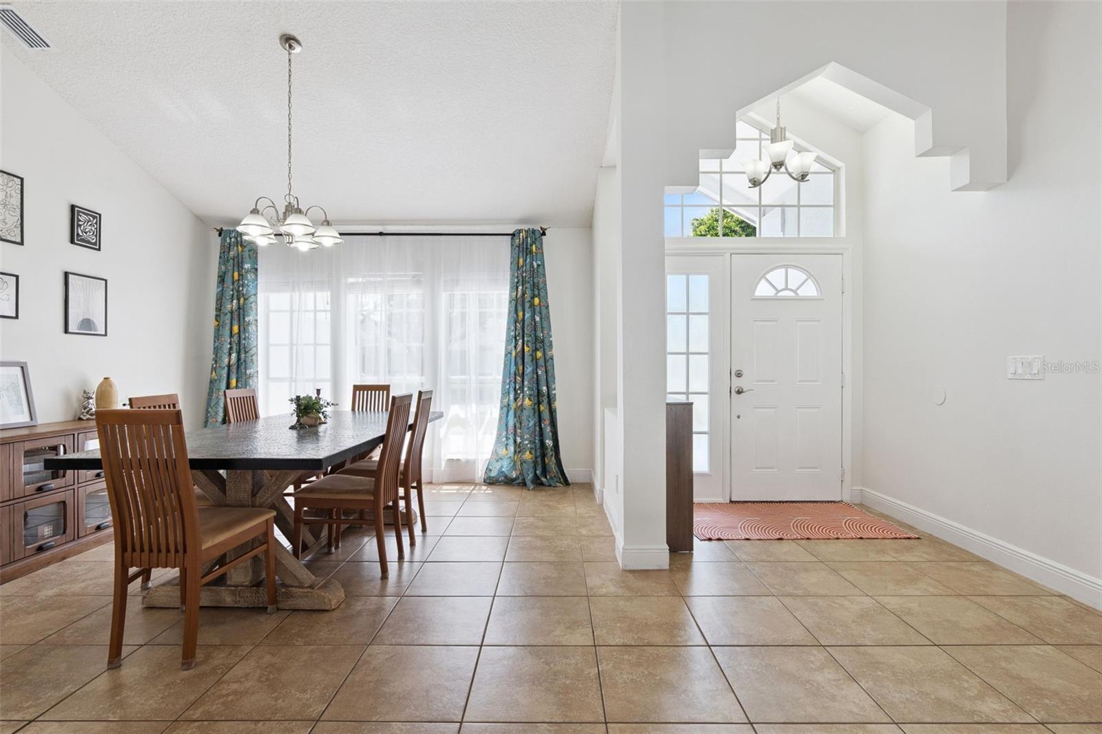 1017 TURTLE CREEK DR