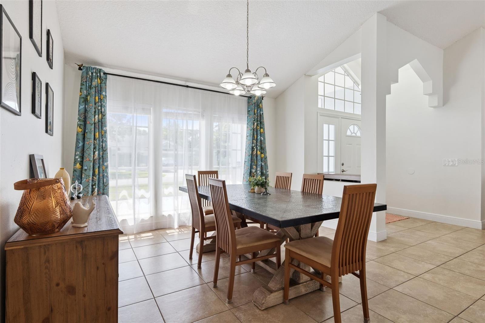 1017 TURTLE CREEK DR