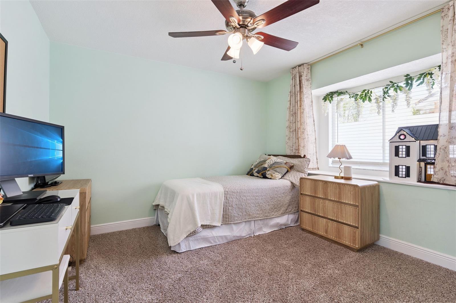 1017 TURTLE CREEK DR