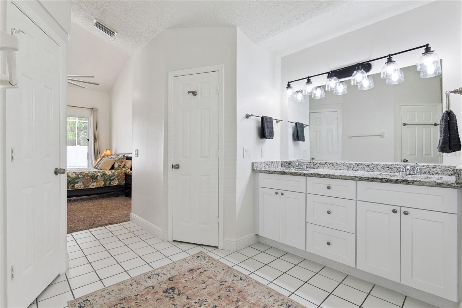 1017 TURTLE CREEK DR