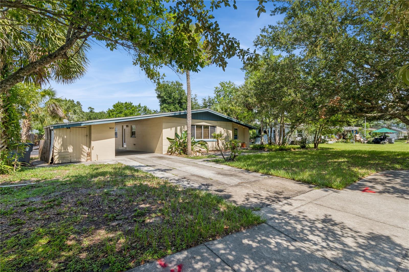 508 DUNBLANE DR