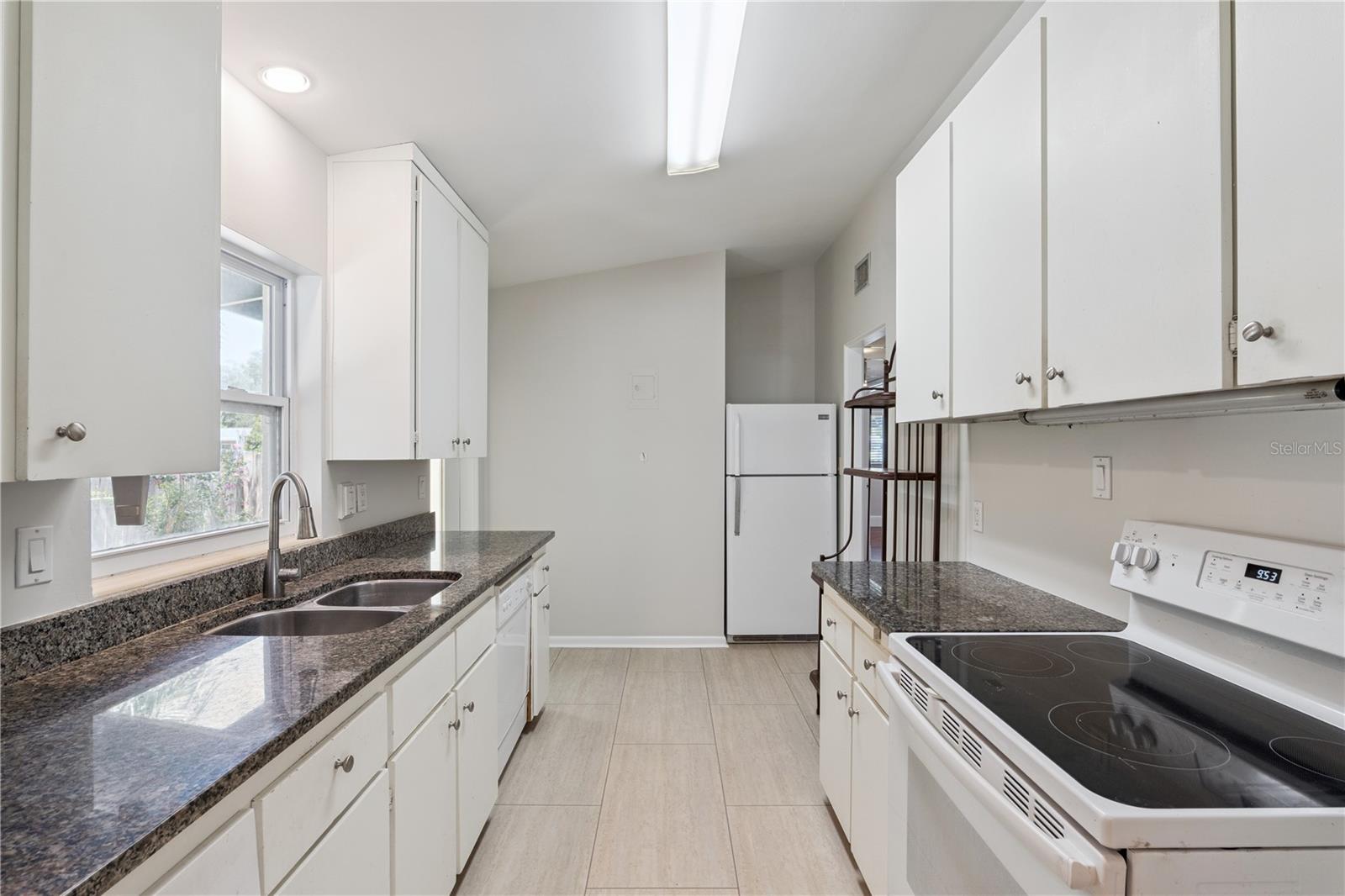 508 DUNBLANE DR