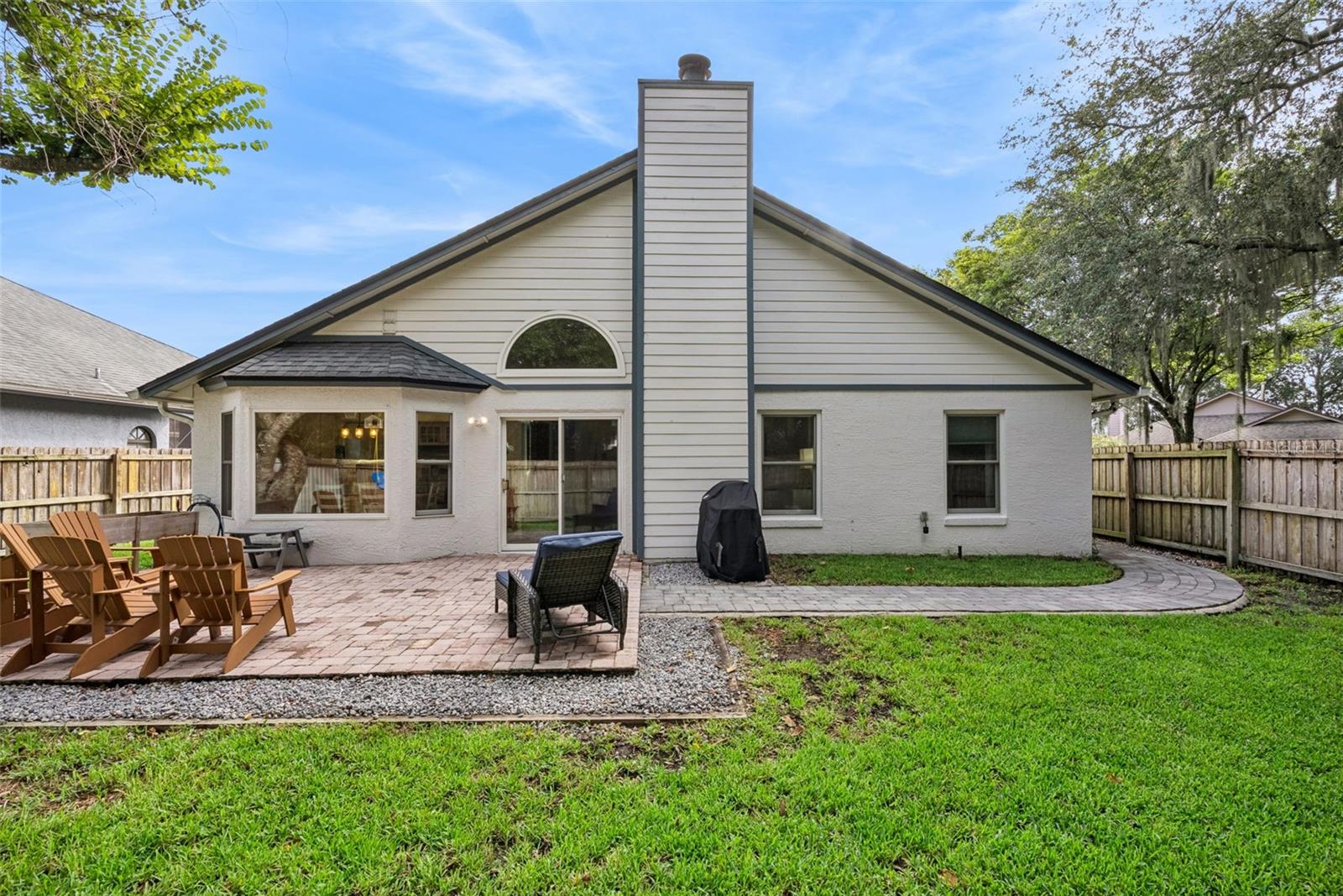 1456 E BROOKSHIRE CT
