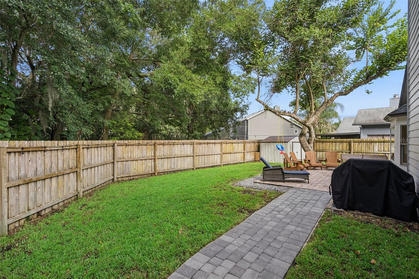 1456 E BROOKSHIRE CT