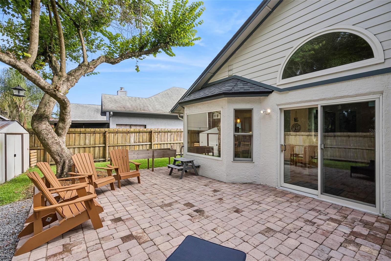 1456 E BROOKSHIRE CT