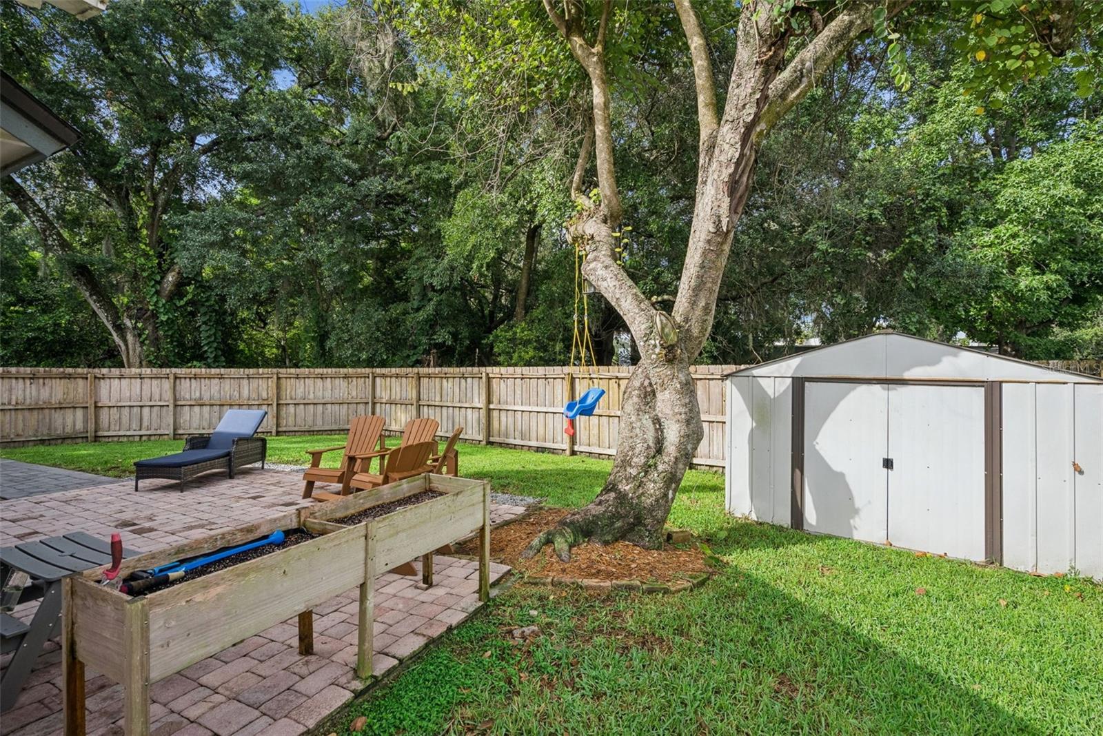 1456 E BROOKSHIRE CT