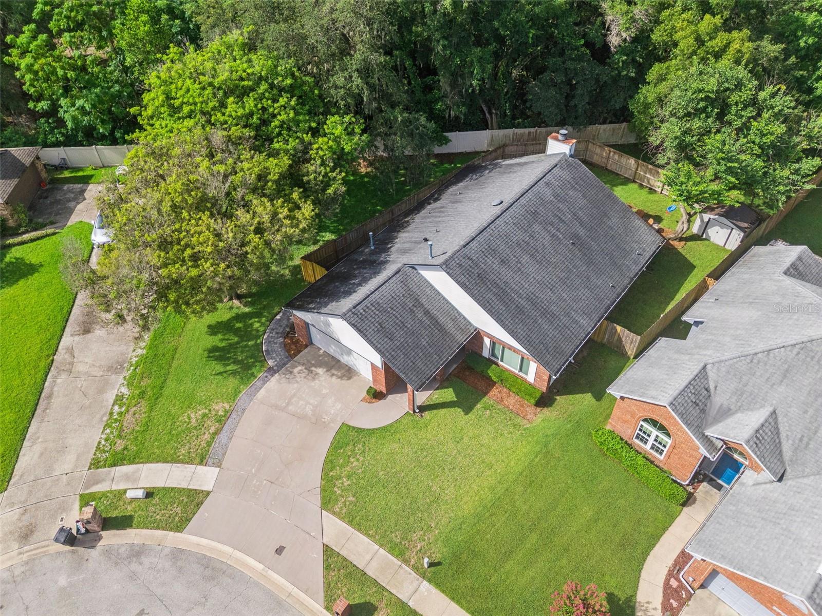 1456 E BROOKSHIRE CT