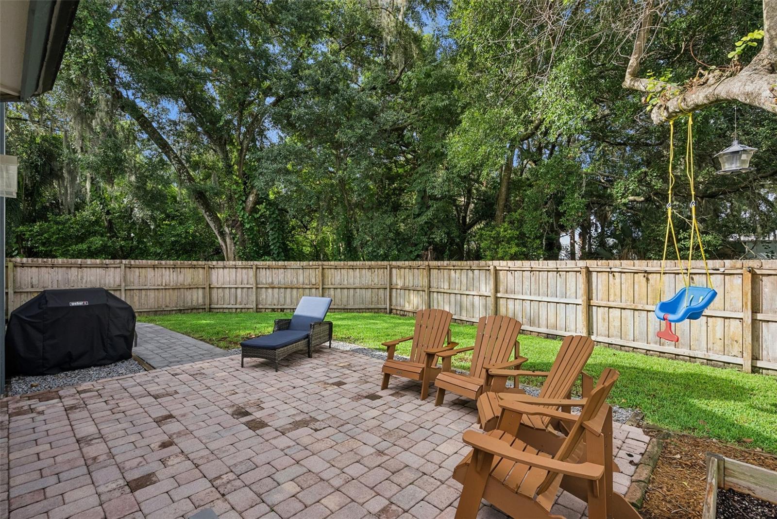 1456 E BROOKSHIRE CT
