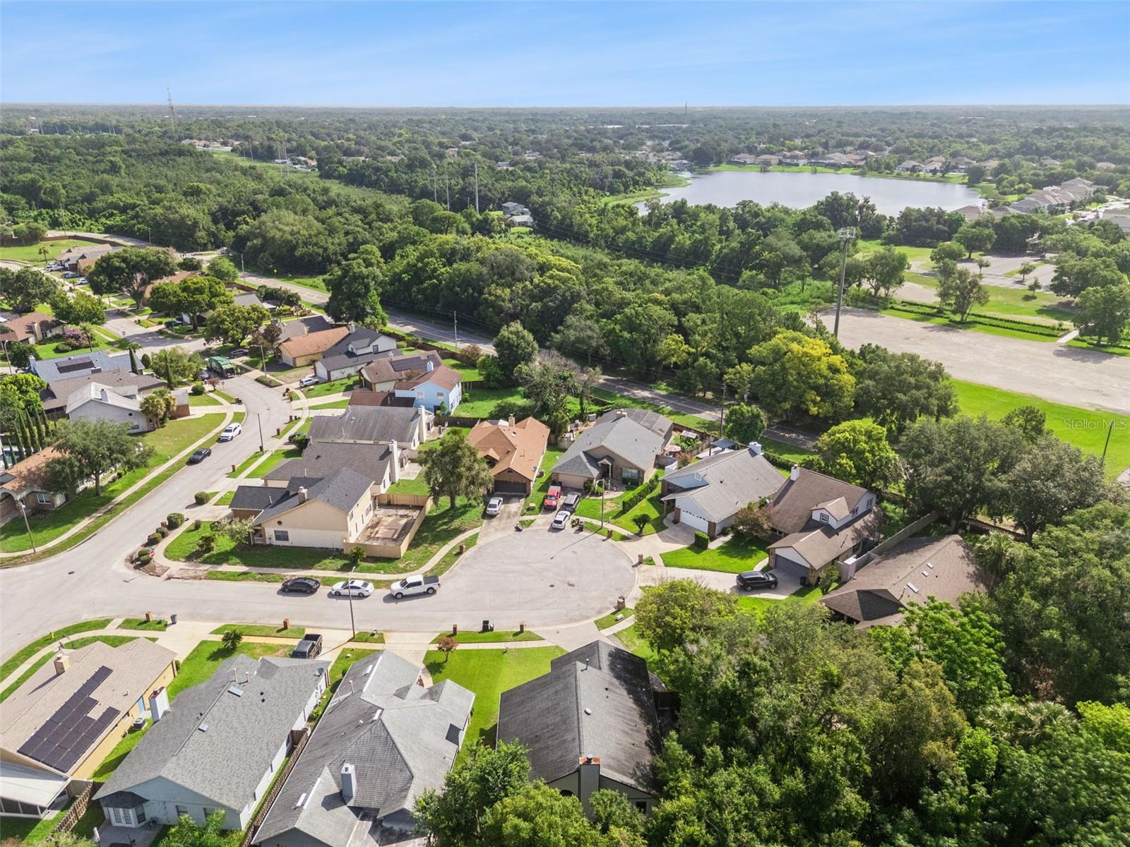 1456 E BROOKSHIRE CT