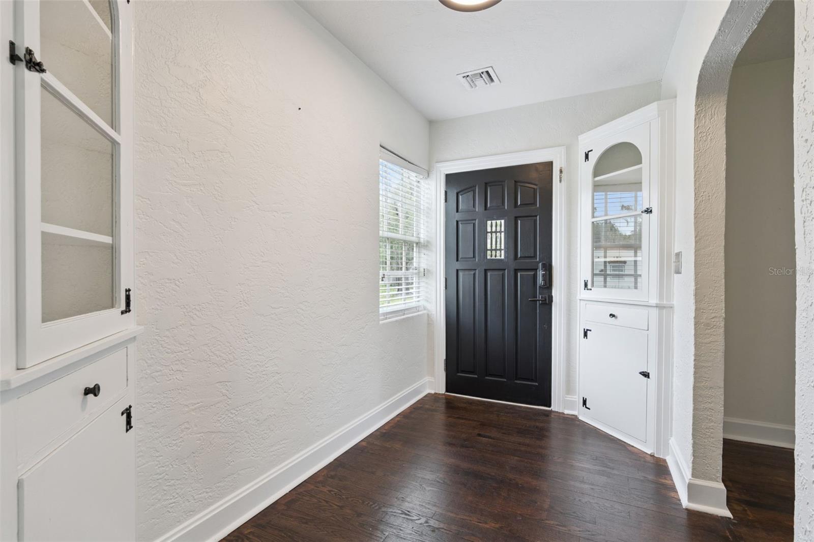 207 S SUMMERLIN AVE